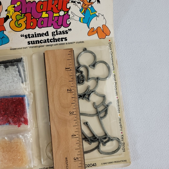Vtg Makit & Bakit Mickey Mouse Donald Duck Suncatcher Kit - Picture 7 of 13